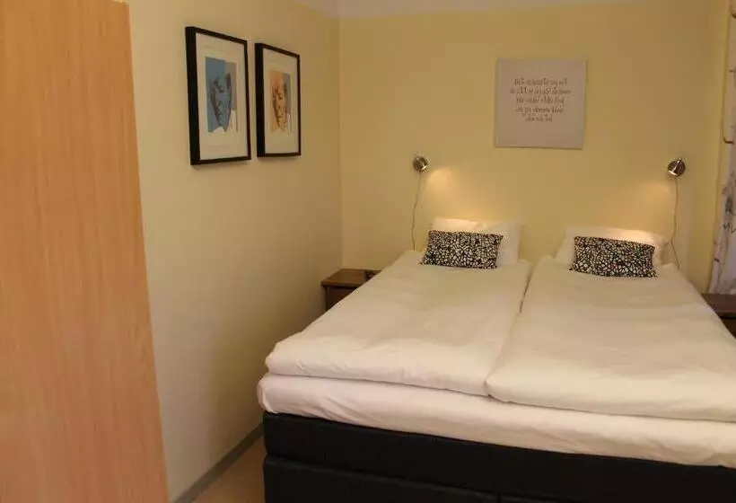 Stationshusets Hotell Och Café Fd Hotell Lilla Station