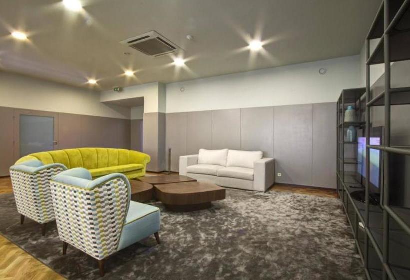 هتل Paços Ferrara