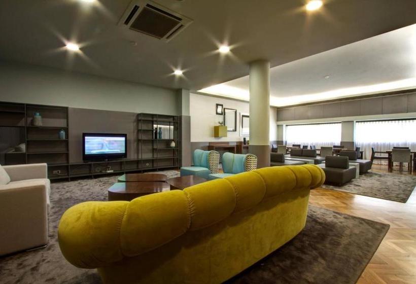 هتل Paços Ferrara