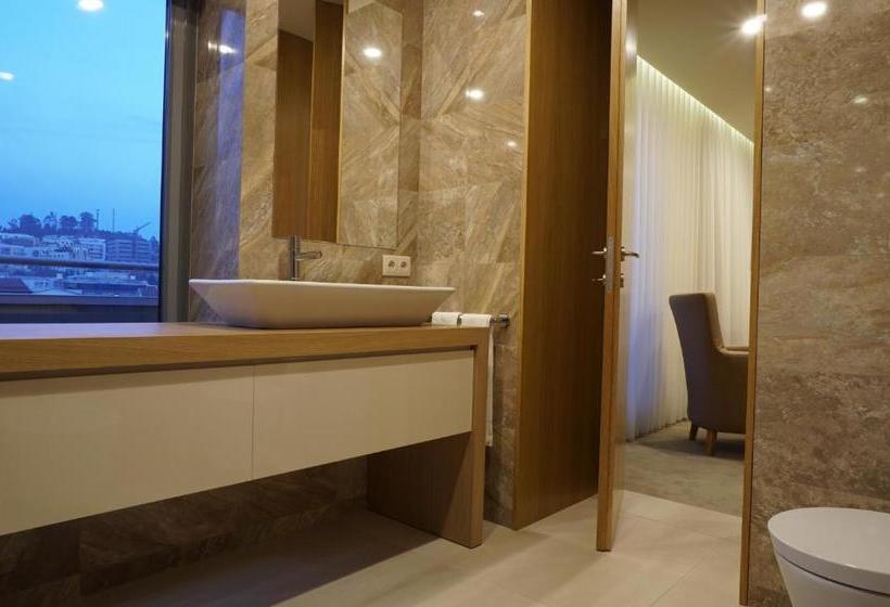 هتل Paços Ferrara