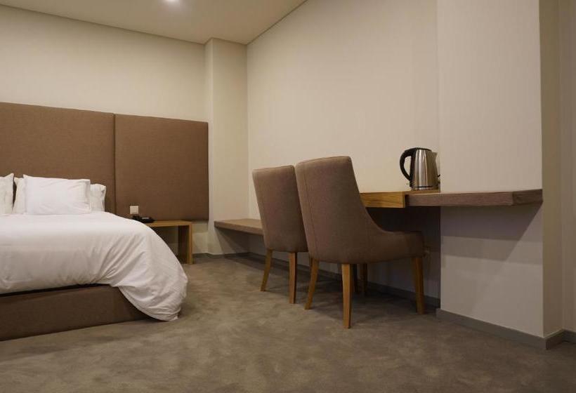 هتل Paços Ferrara