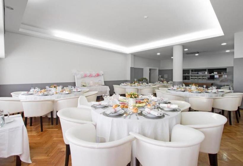 هتل Paços Ferrara