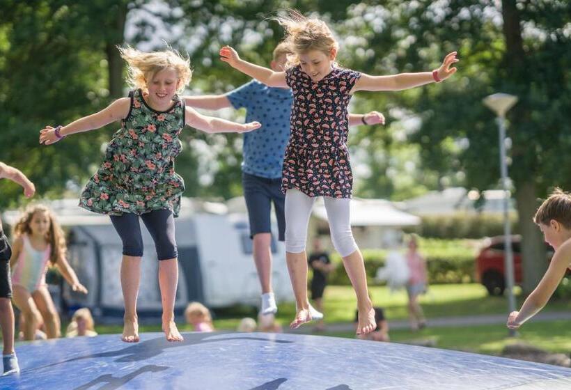 فندق Ringsjãƒæ’ã‚â¶strand