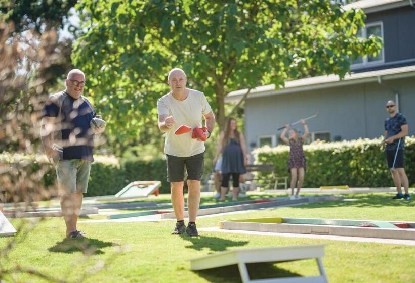 فندق Ringsjãƒæ’ã‚â¶strand