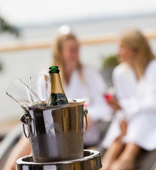 فندق Ringsjãƒæ’ã‚â¶strand