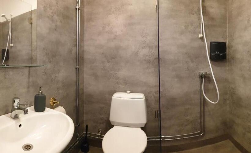 هتل Svefi Vandrarhem Hostel