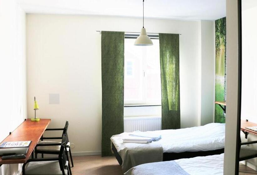 هتل Svefi Vandrarhem Hostel