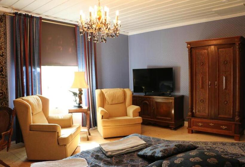 هتل Svefi Vandrarhem Hostel