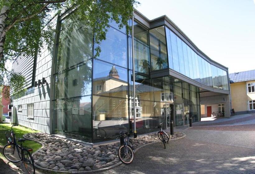 هتل Svefi Vandrarhem Hostel