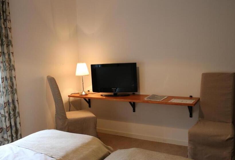 هتل Svefi Vandrarhem Hostel