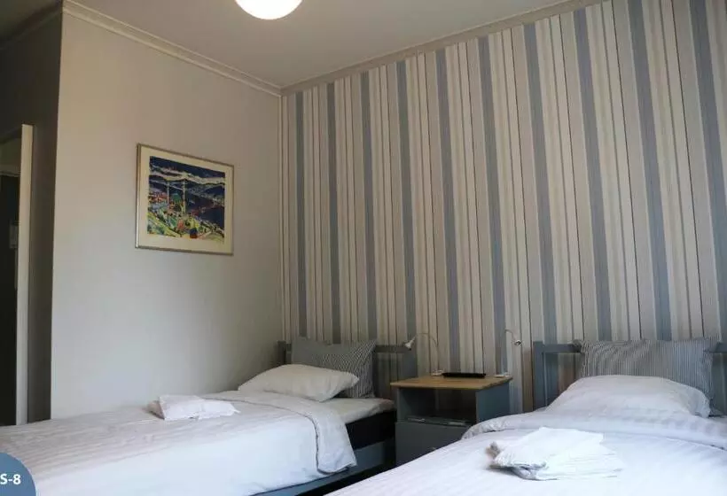 ホテル Svefi Vandrarhem Hostel