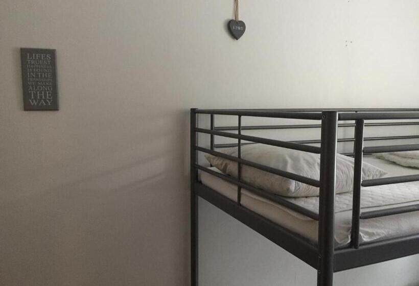 Linne Hostel