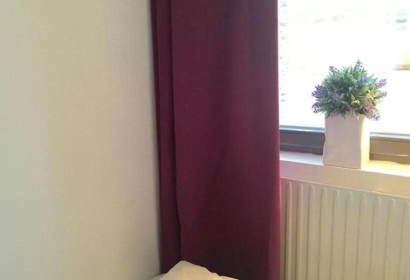Linne Hostel