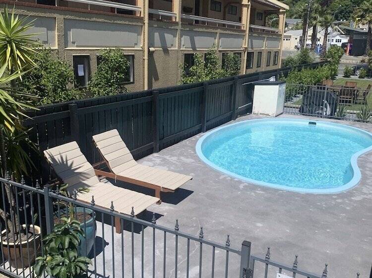 מוטל Apex Motorlodge