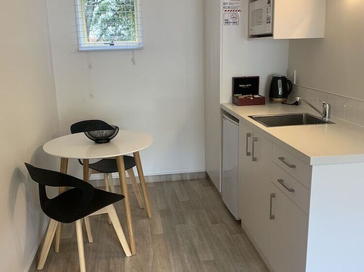 מוטל Apex Motorlodge