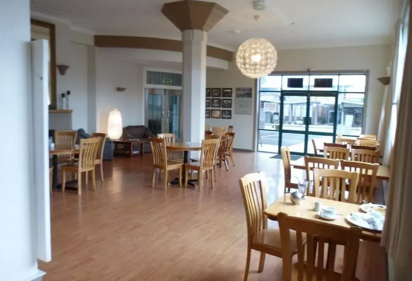 モーテル Essex Arms