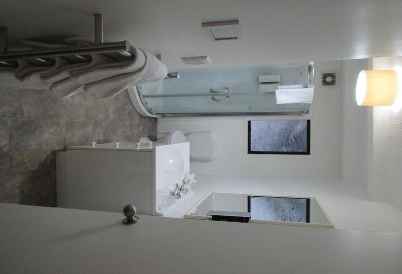 فندق على الطريق Orewa Beachcomber