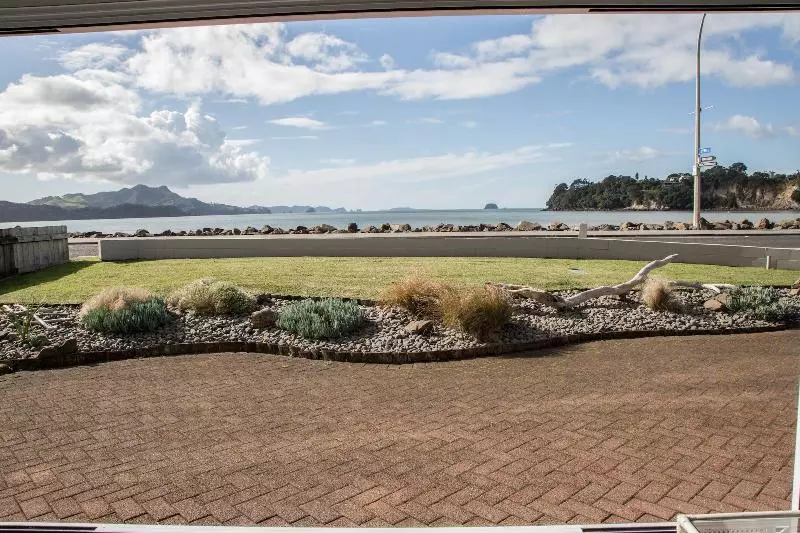 モーテル Waterfront Apartments Whitianga