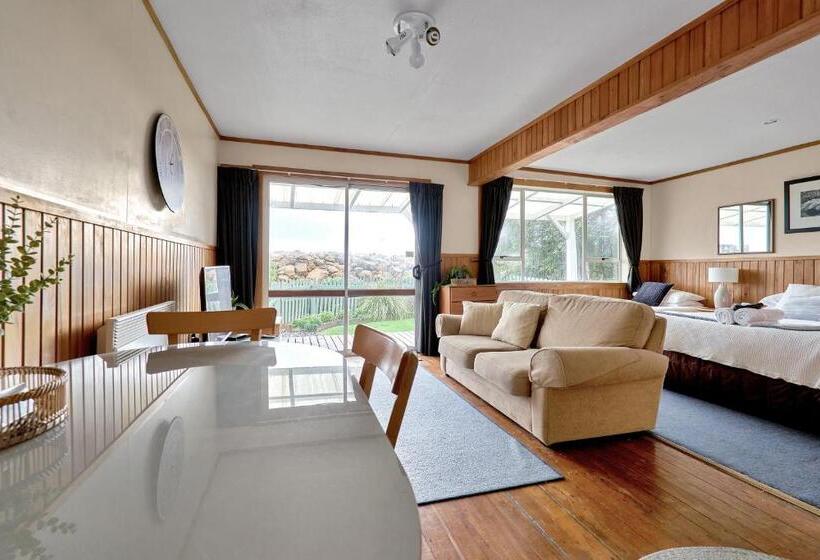 Punakaiki Beachfront Motels