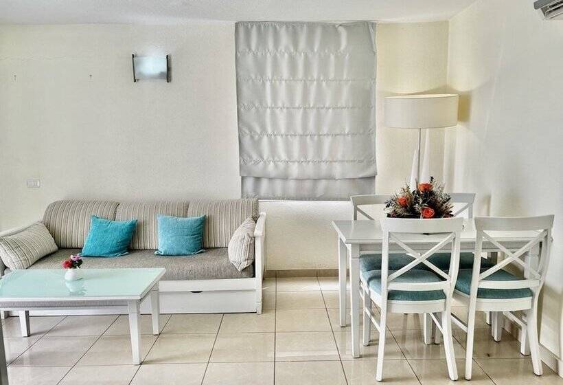 Apartamentos Cocoteros