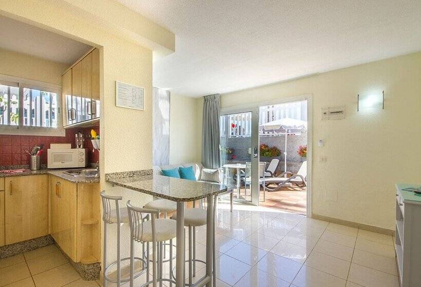 Apartamentos Cocoteros