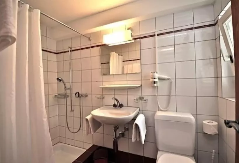 Retkeilymaja Gasthaus Skiklub
