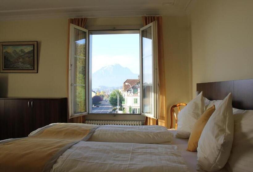 Общежитие Gasthaus Zum Kreuz