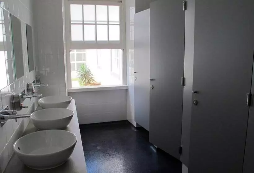Azores Youth Hostels   Sao Miguel