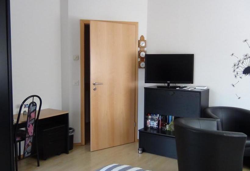 住宿加早餐  Haus Erika Am Weg