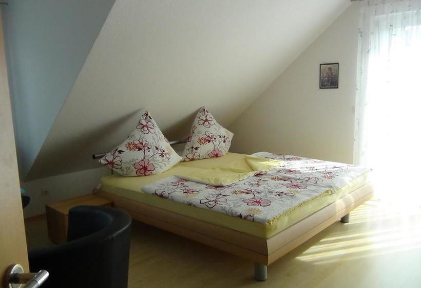 住宿加早餐  Haus Erika Am Weg