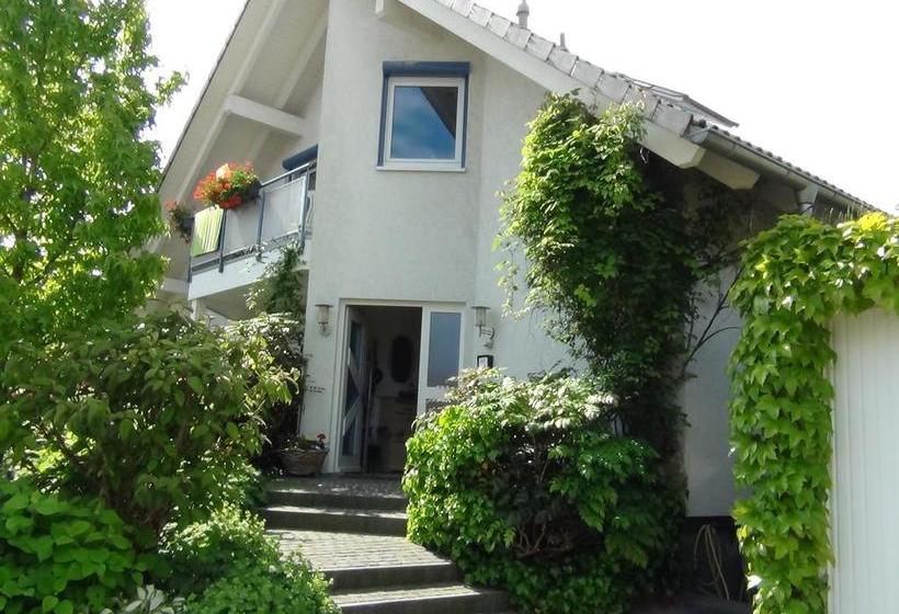 住宿加早餐  Haus Erika Am Weg