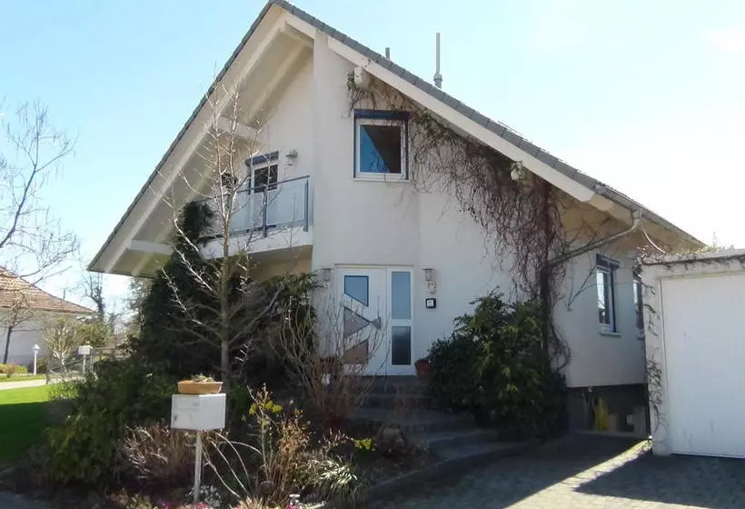 ベッドアンドブレックファースト Haus Erika Am Weg