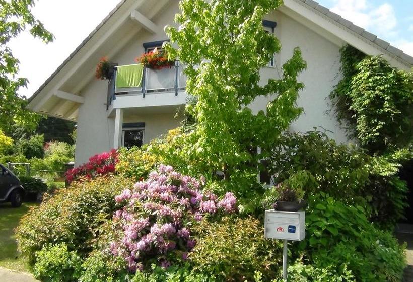 住宿加早餐  Haus Erika Am Weg