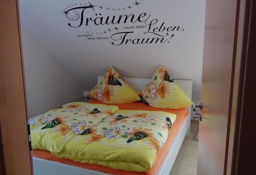 住宿加早餐  Haus Erika Am Weg