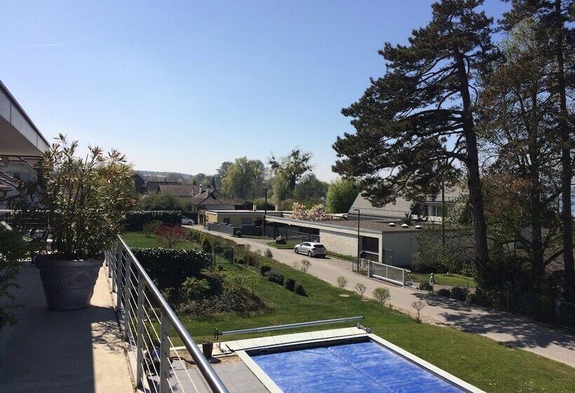 Bed and Breakfast Morat Gaste Zimmer