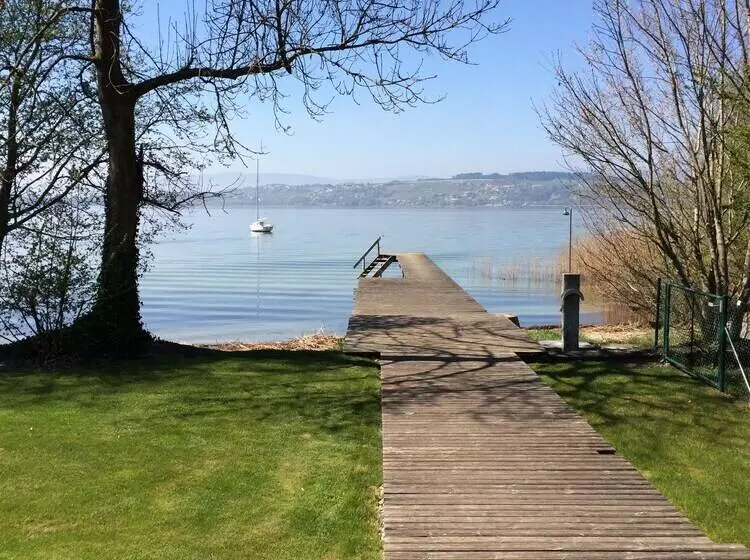 Aamiaismajoitus (B&B) Morat Gaste Zimmer