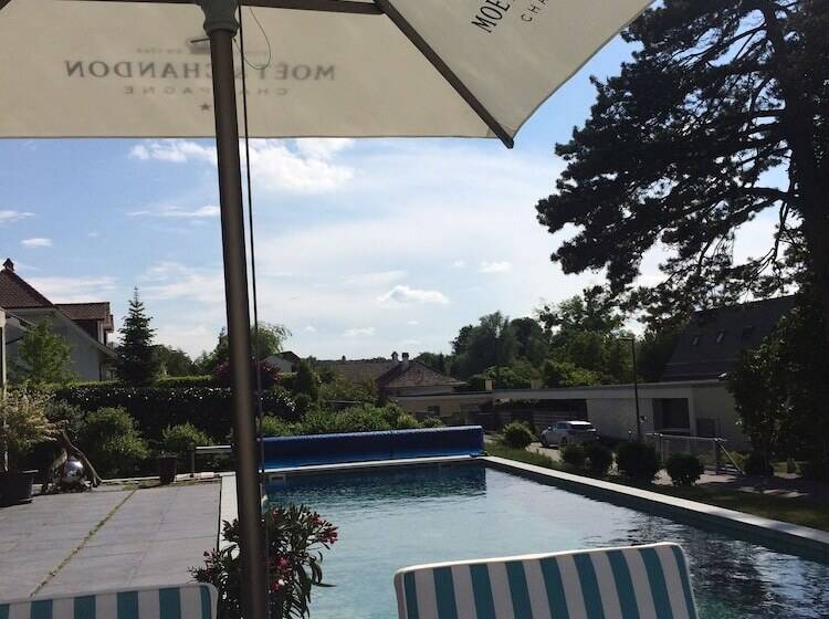 Bed and Breakfast Morat Gaste Zimmer