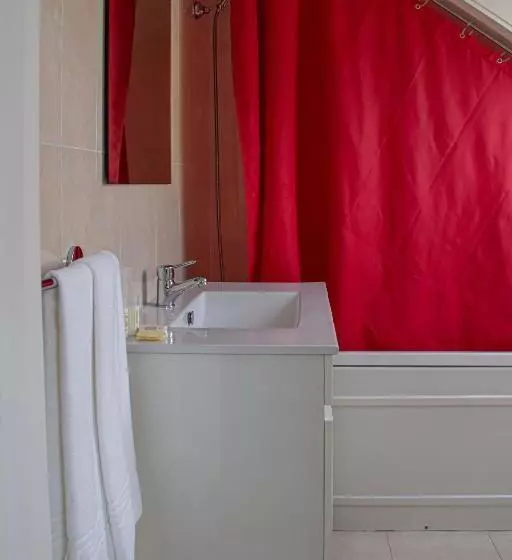 تختخواب و صبحانه O Porto Seven Guest House