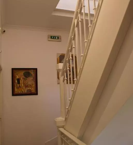 تختخواب و صبحانه O Porto Seven Guest House