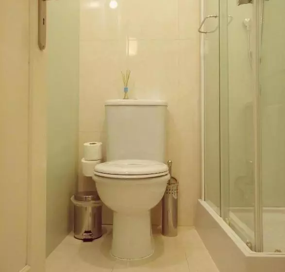 تختخواب و صبحانه O Porto Seven Guest House