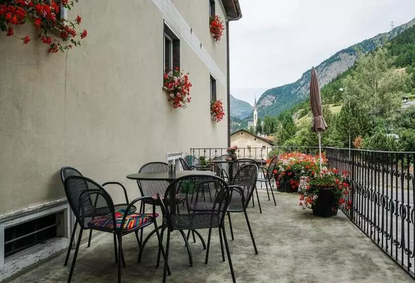 Hotelli Adler Garni