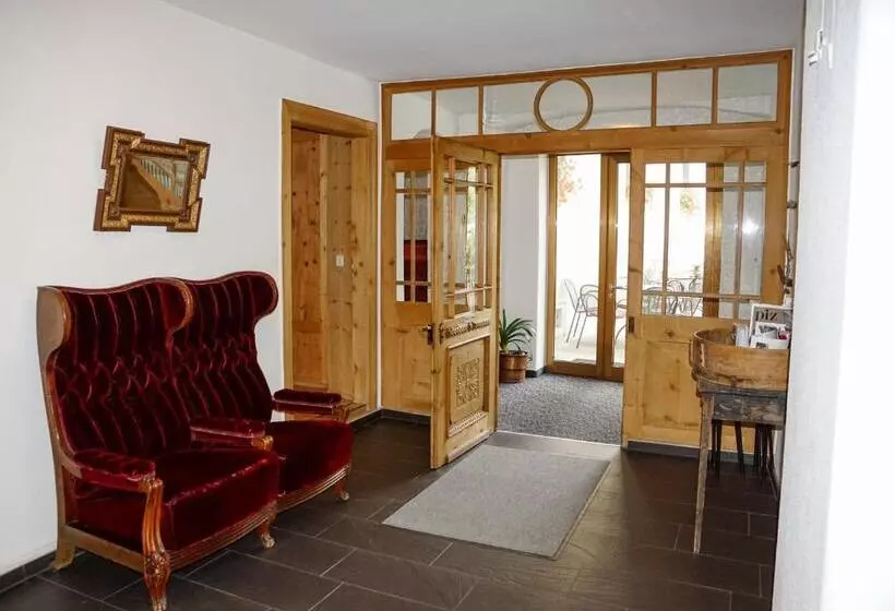 Hotelli Adler Garni