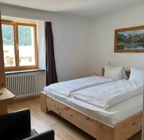 Hotelli Adler Garni