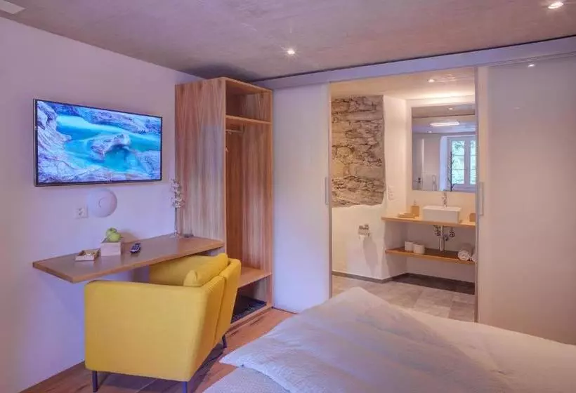 Hotelli Myverzasca Resort Ai Piee