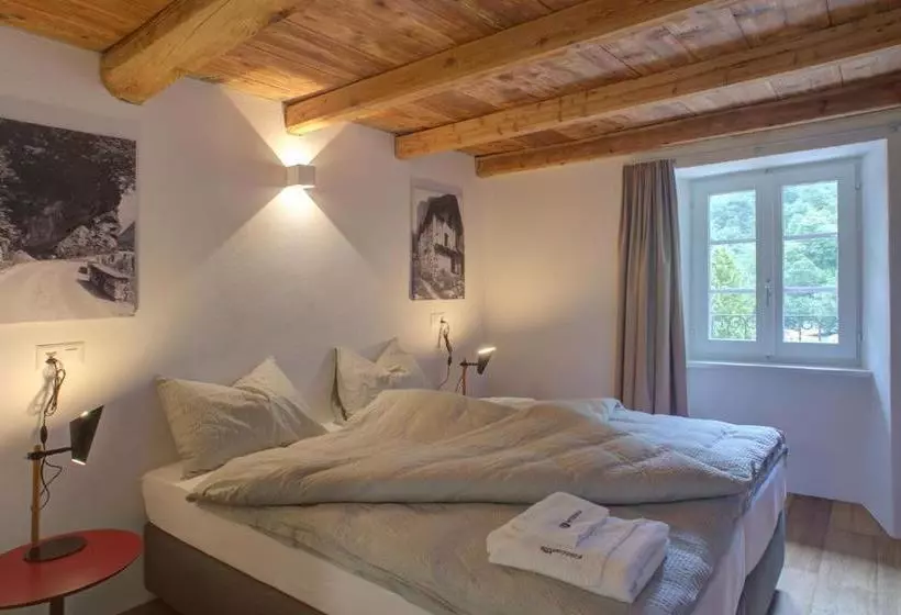 Hotelli Myverzasca Resort Ai Piee