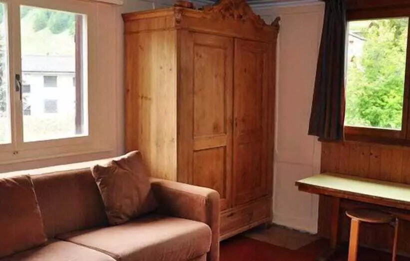 Hôtel Chalet Speciale   Hostel
