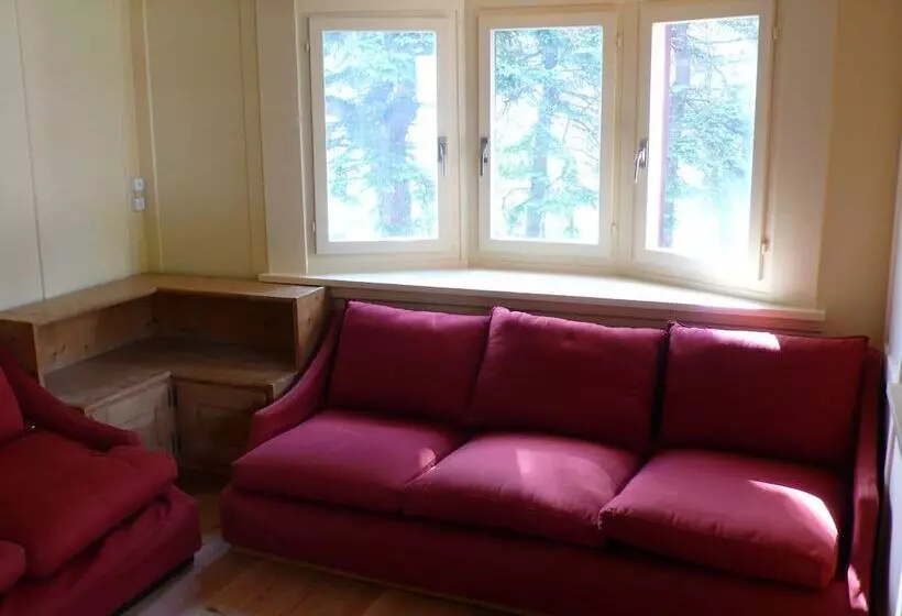 Hôtel Chalet Speciale   Hostel