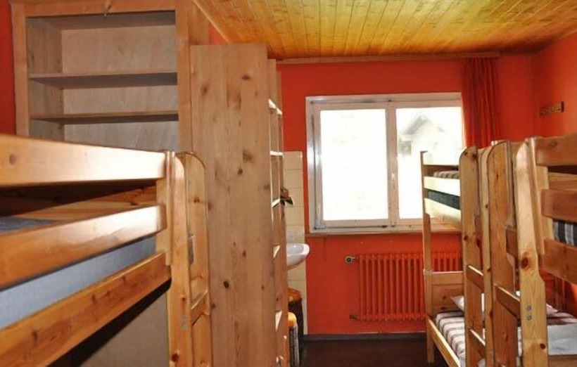 هتل Chalet Speciale Hostel