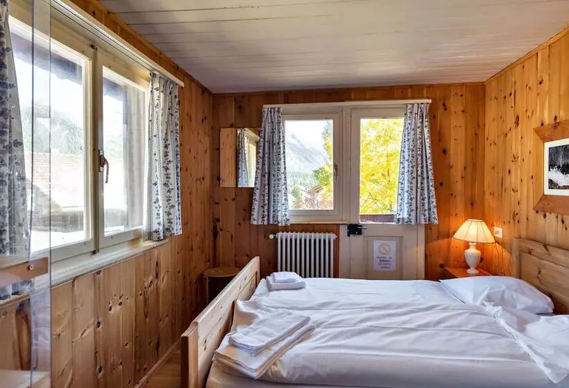 Hôtel Chalet Speciale   Hostel