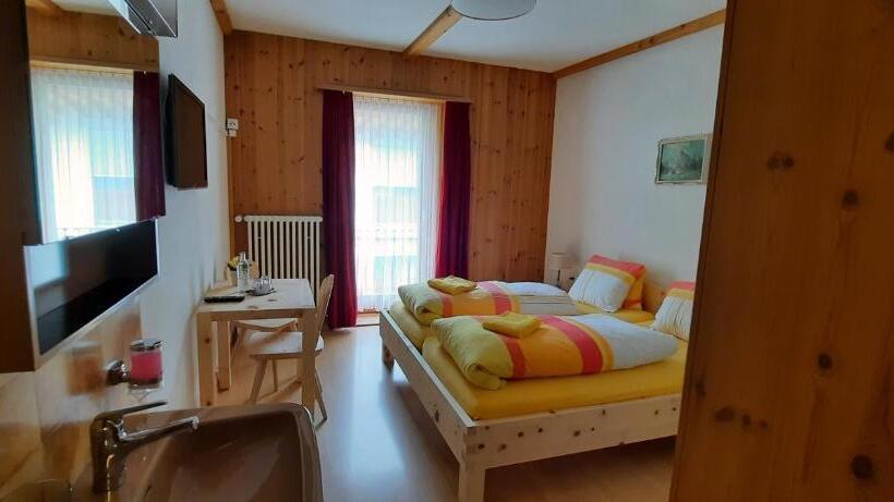 酒店 Garni Alpenrose   Grusaida